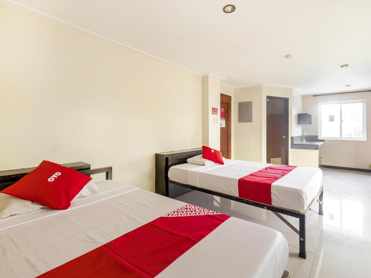 Oyo 842 City Smiles Apartelle San Juan  Exterior photo