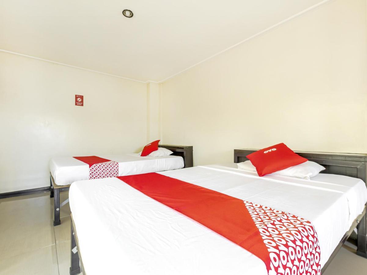 Oyo 842 City Smiles Apartelle San Juan  Exterior photo
