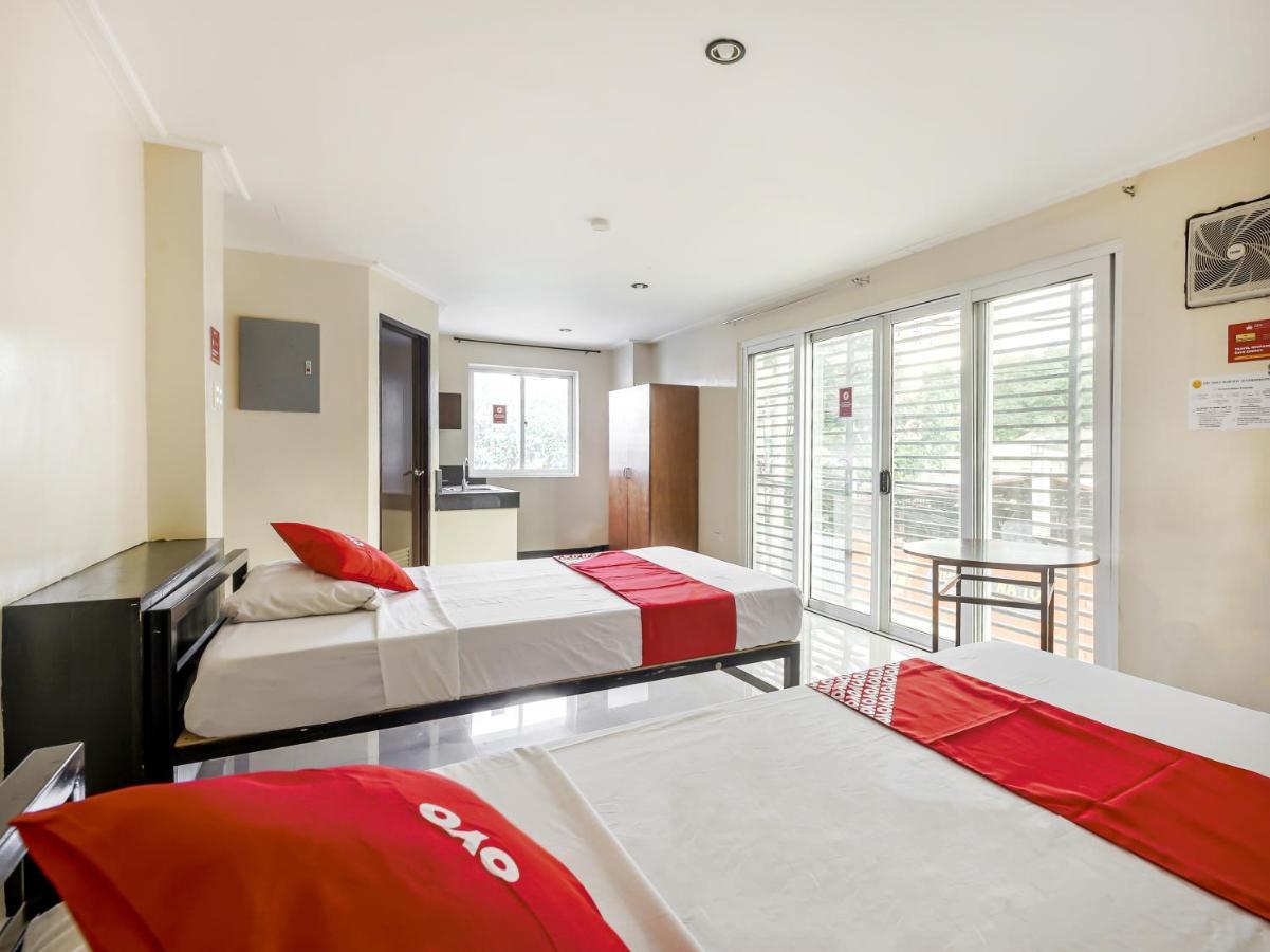 Oyo 842 City Smiles Apartelle San Juan  Exterior photo