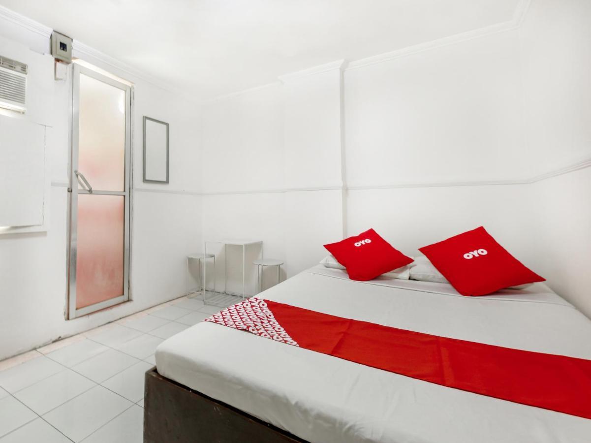 Oyo 842 City Smiles Apartelle San Juan  Exterior photo