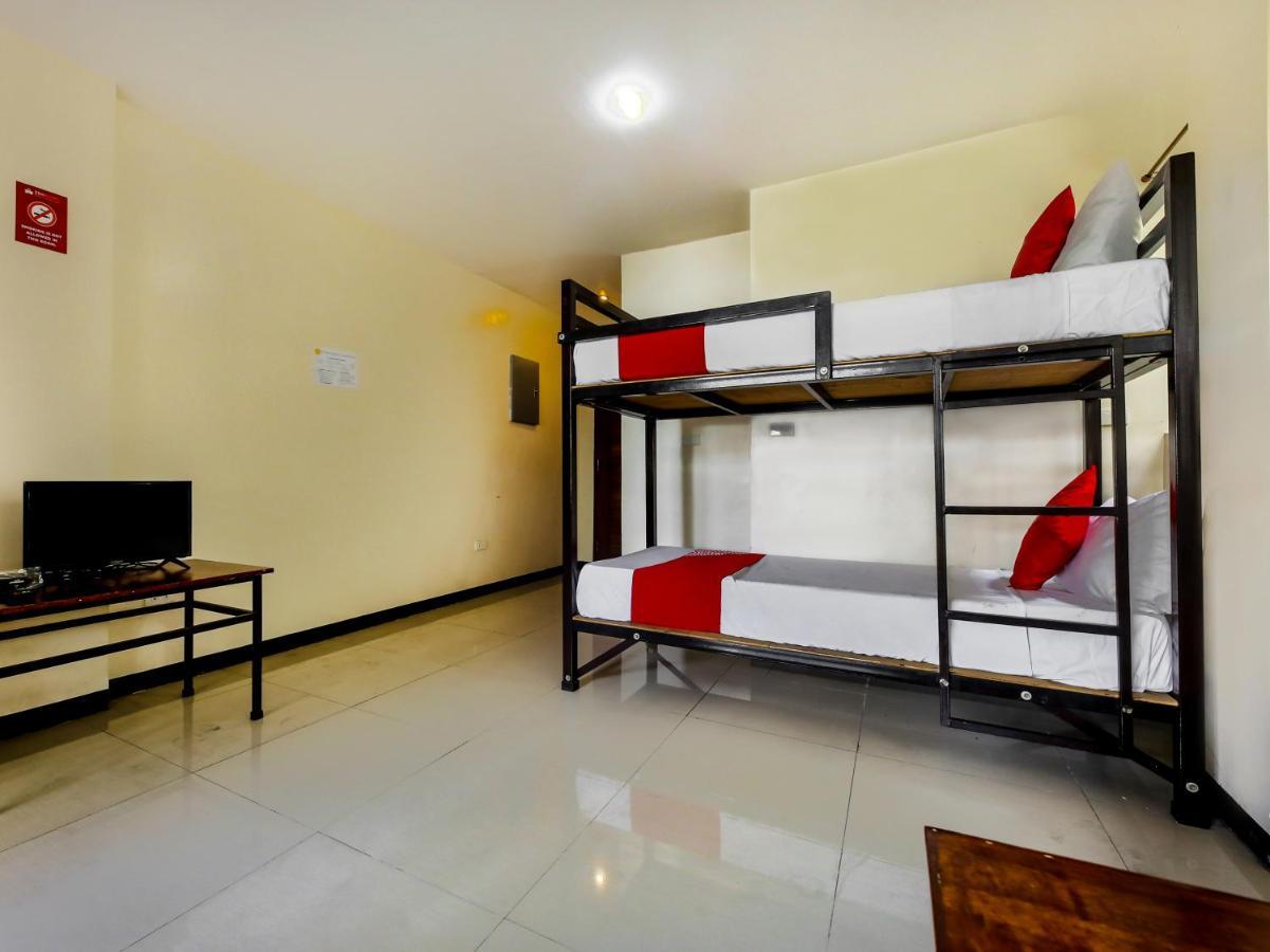 Oyo 842 City Smiles Apartelle San Juan  Exterior photo