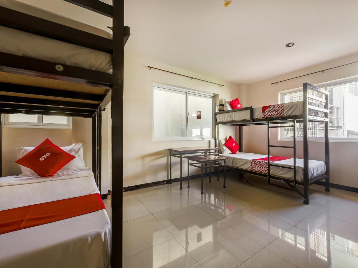 Oyo 842 City Smiles Apartelle San Juan  Exterior photo